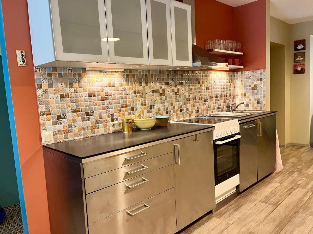 Cozy Vibes Like Home It Is Quiet Apartment With Three Bedrooms รีกา ภายนอก รูปภาพ