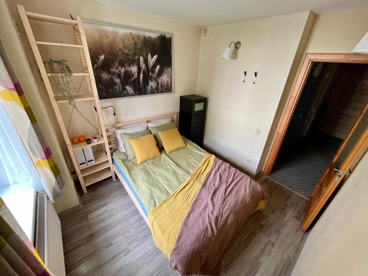 Cozy Vibes Like Home It Is Quiet Apartment With Three Bedrooms รีกา ภายนอก รูปภาพ