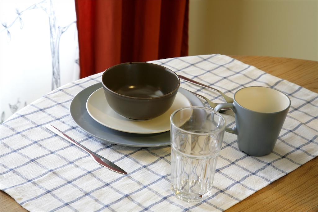 Cozy Vibes Like Home It Is Quiet Apartment With Three Bedrooms รีกา ภายนอก รูปภาพ